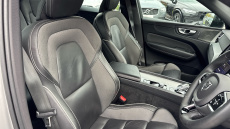 Volvo XC60 2.0 B5P Plus Dark 5dr AWD Geartronic Petrol Estate